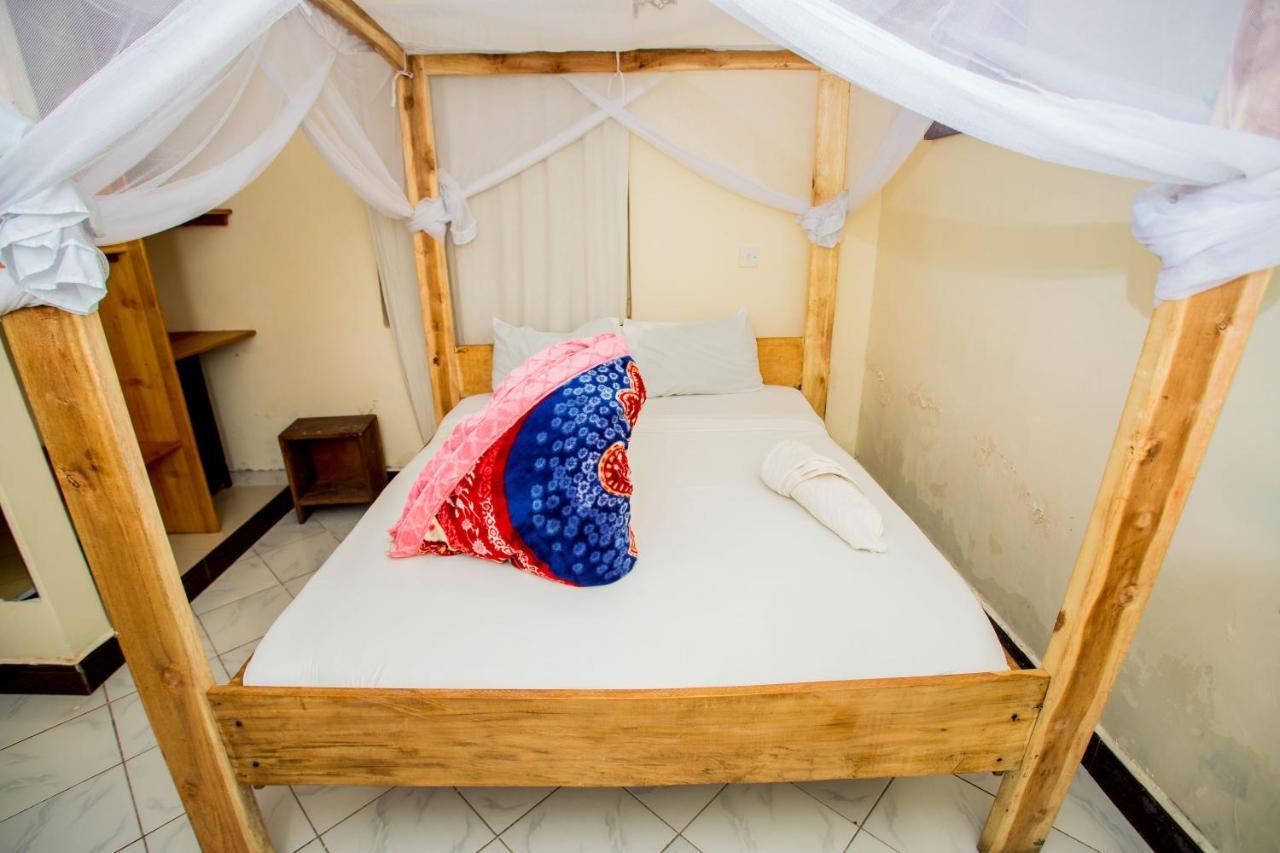 The Secret Garden Hotel Moshi Bagian luar foto