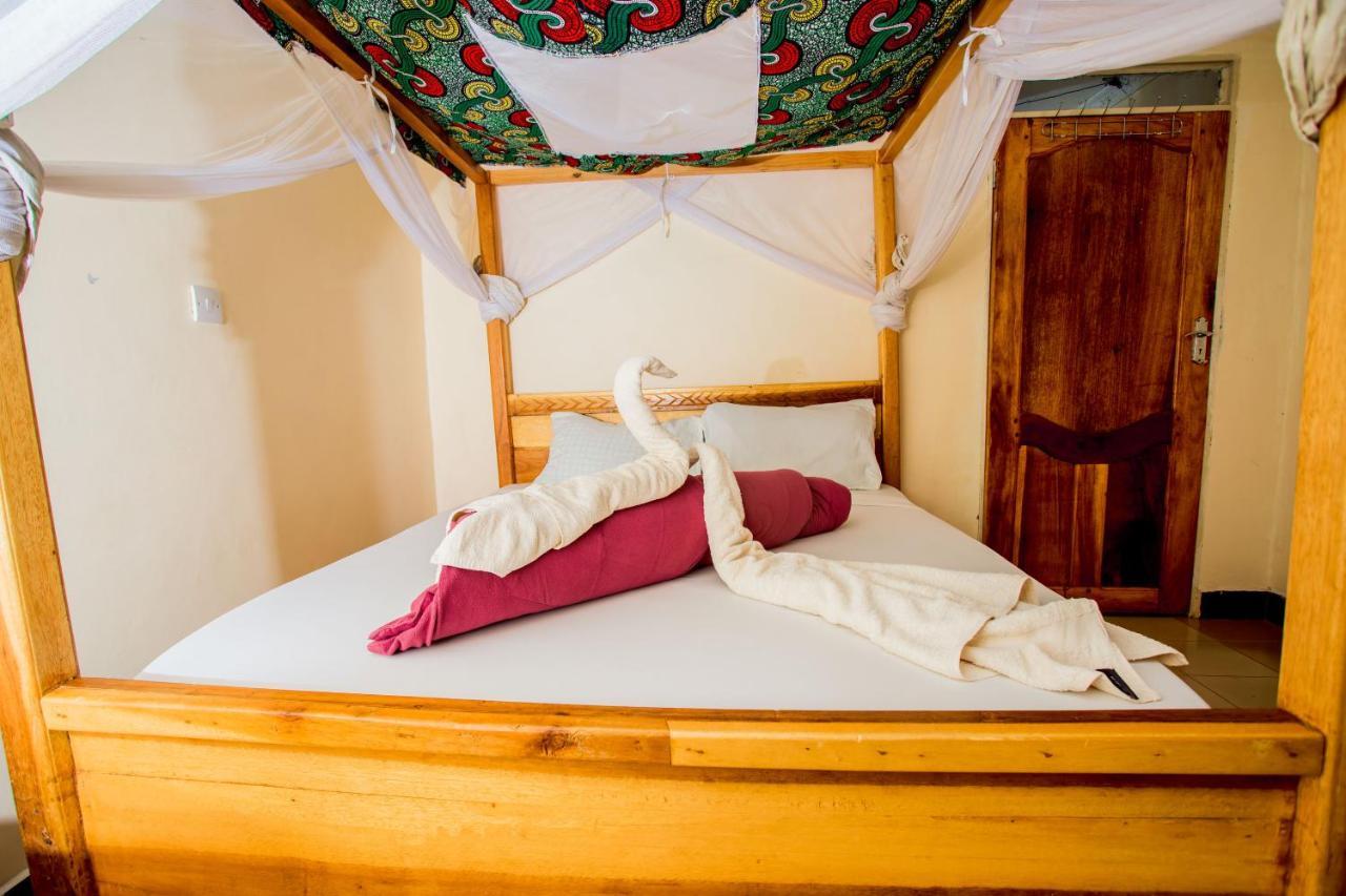 The Secret Garden Hotel Moshi Bagian luar foto