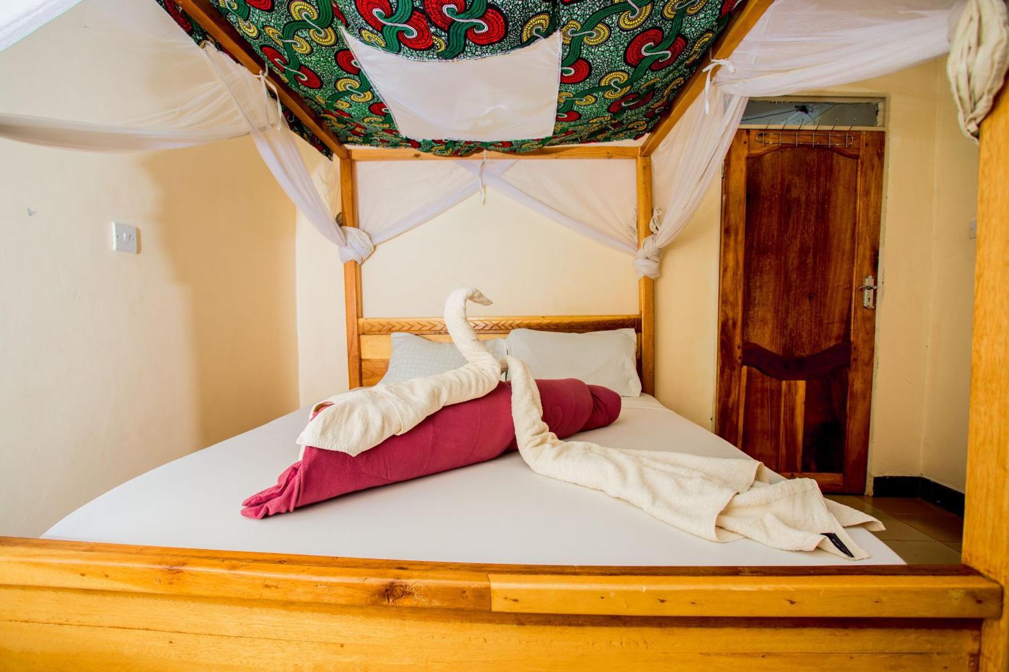 The Secret Garden Hotel Moshi Bagian luar foto