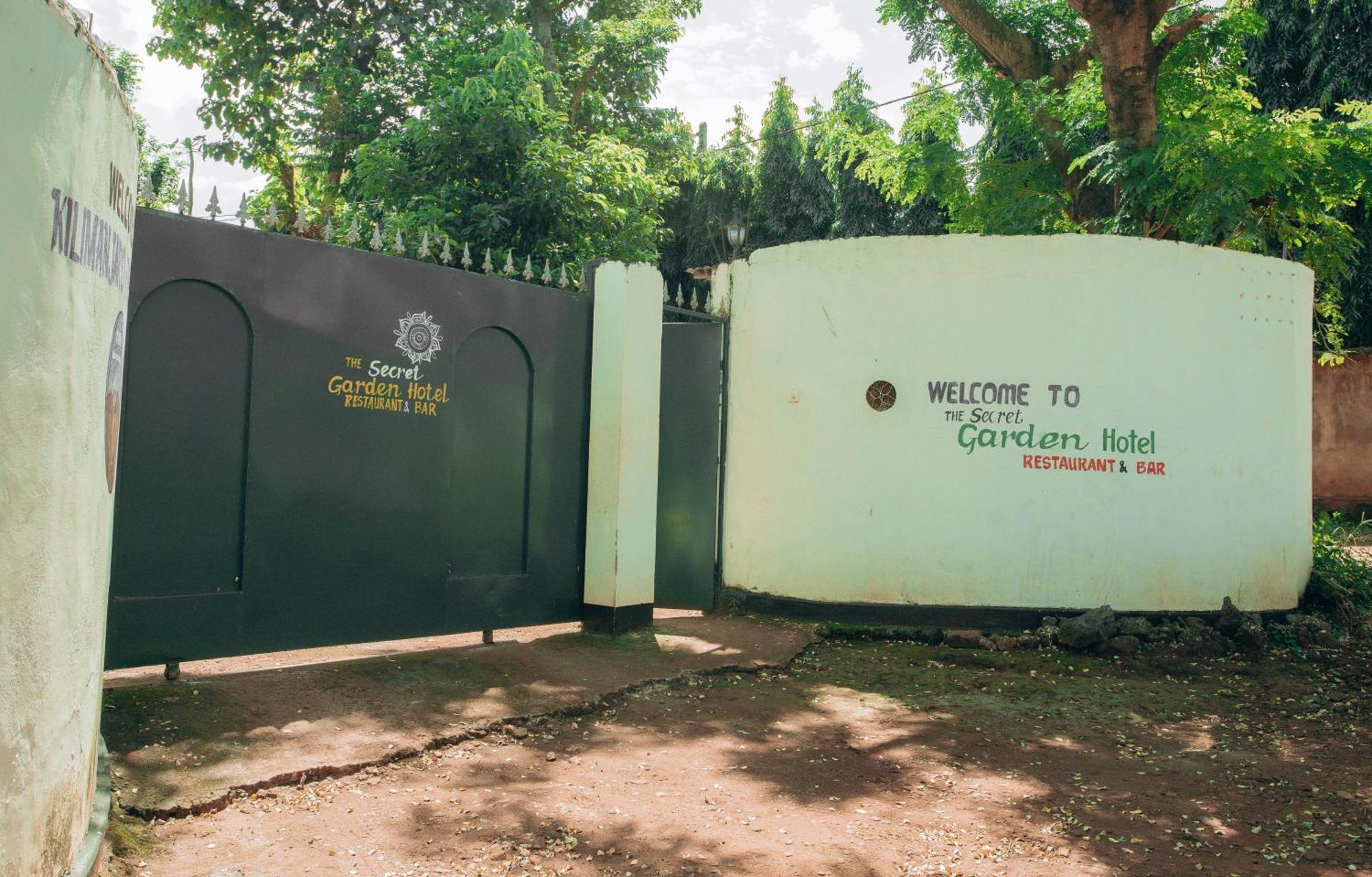 The Secret Garden Hotel Moshi Bagian luar foto